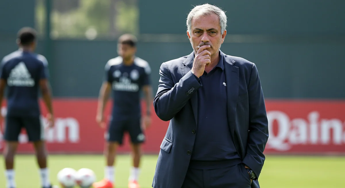 Real Madrid'in Gözdesi Schlotterbeck'ten Transfer İddialarına Net Yanıt: 'Odak Noktam Tamamen Kupa!'