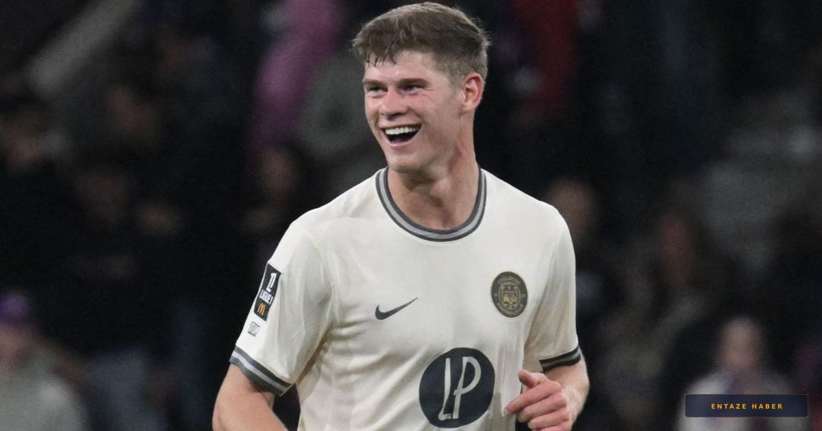 Rennes'den Dev Savunma Operasyonu: Charlie Cresswell 28 Milyon Avroya İmza Atıyor