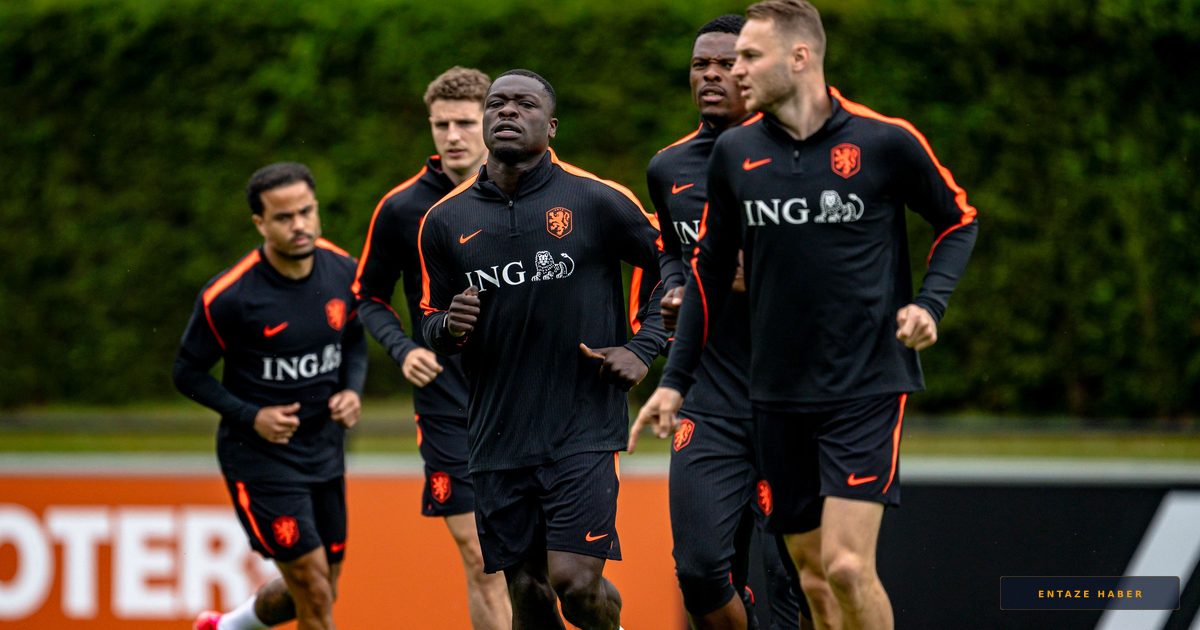 Hollanda'da Koeman'a 'Yanlış Antrenman' Tepkisi: Yıldızlar Formdan mı Düşüyor?