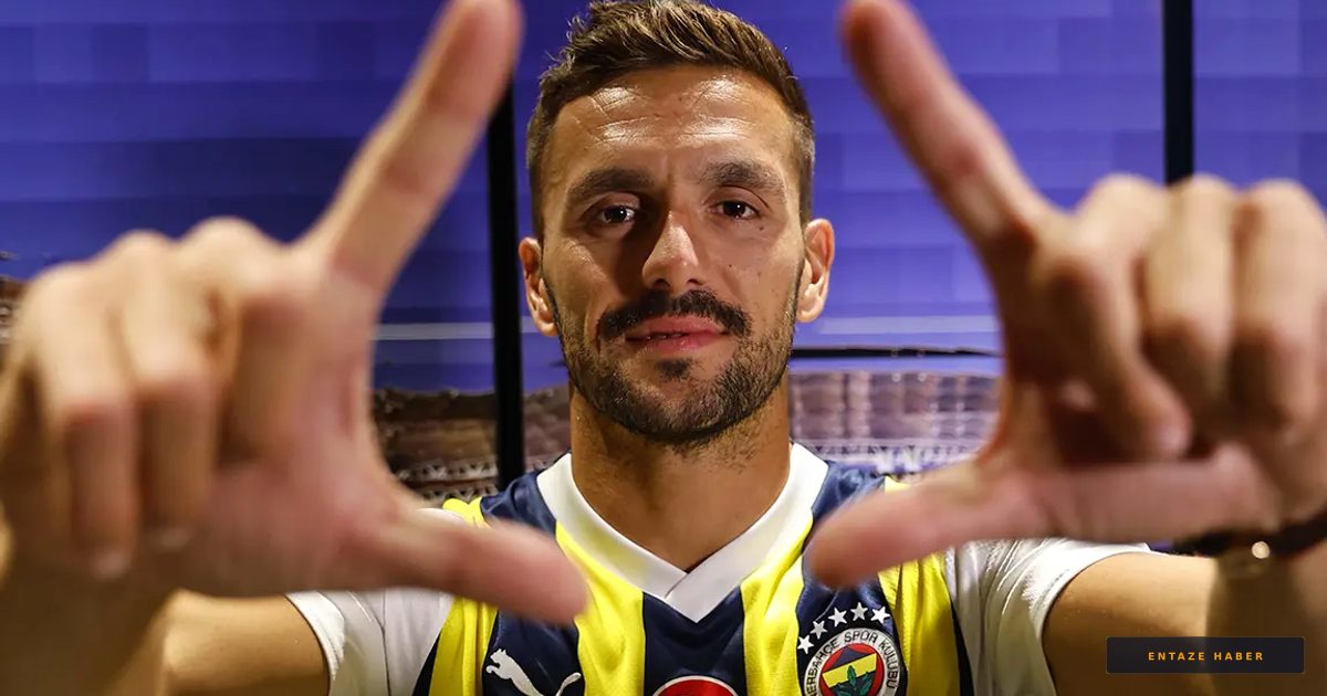 Süper Lig'i Sarsacak İddia: Tadic Devreye Girdi, Fenerbahçe'nin Vlahovic Rüyası Gerçekleşiyor Mu?
