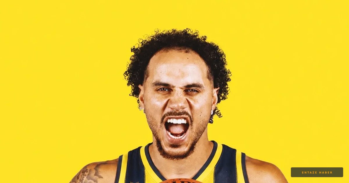 Fenerbahçe’de Büyük Bomba: Shane Larkin Çubuklu Formayı Giydi!