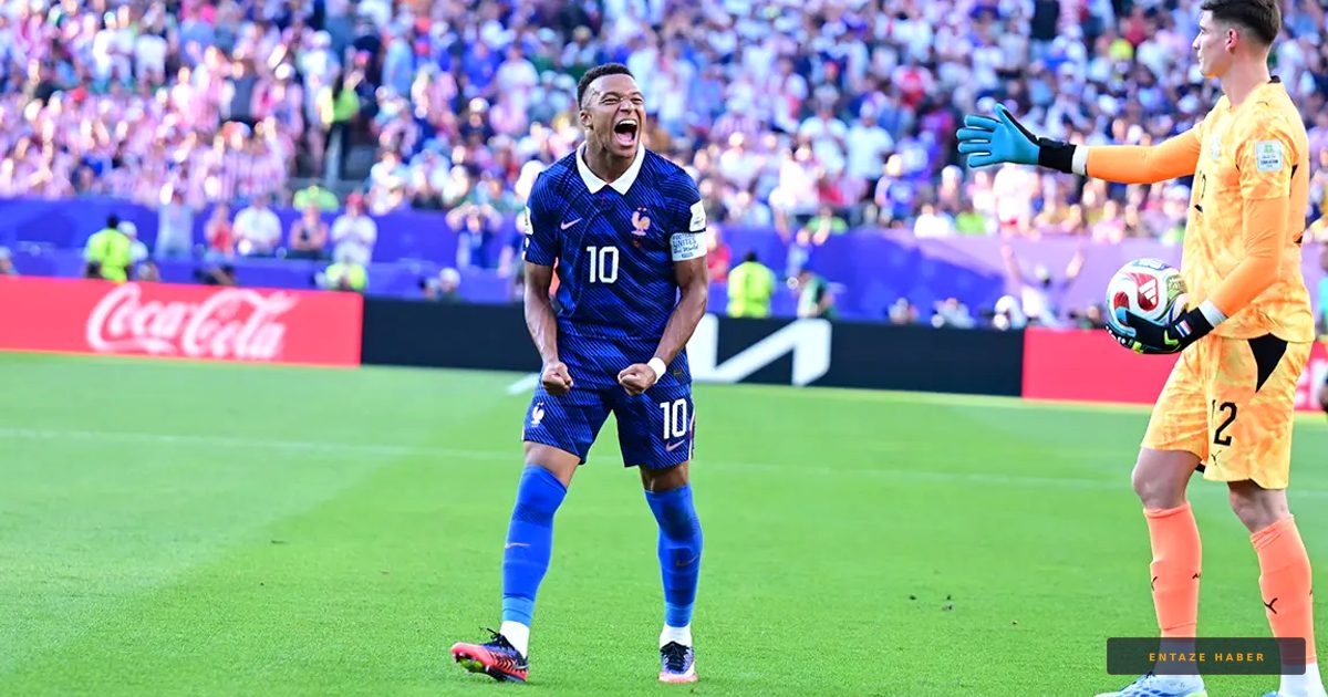 Mbappe'den Dünya Kupası'nda Şok Hareket: Rakip Kaleciyi Ters Köşeye Yatırdı!