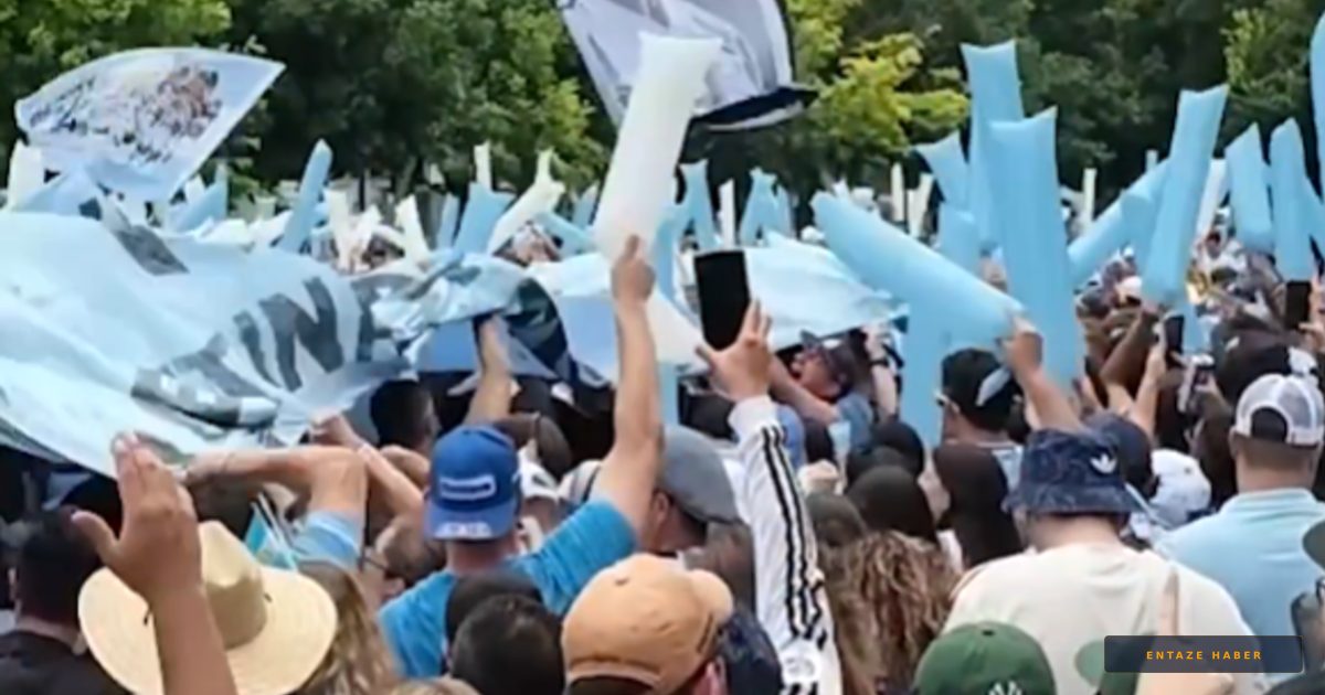Dallas'ta Ezeli Rekabet Alevlendi: Arjantinli Taraftarlardan Brezilya'ya 'Pele' Göndermesi!