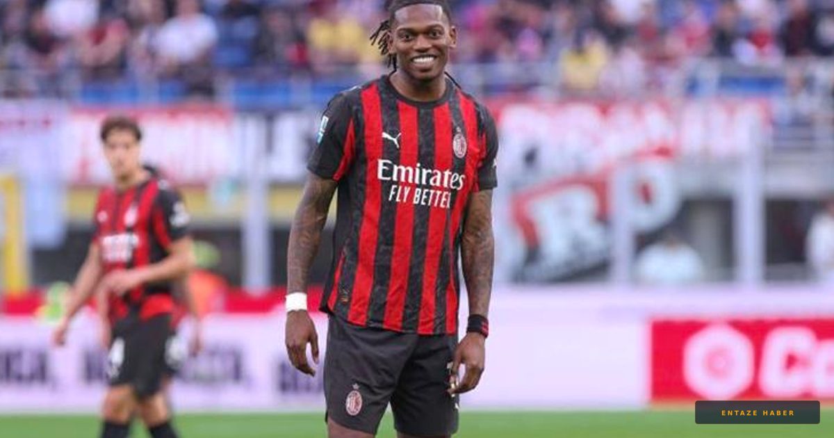 Devler Rafael Leao İçin Sahaya İndi: İstanbul'un İki Yakasında Transfer Hareketliliği
