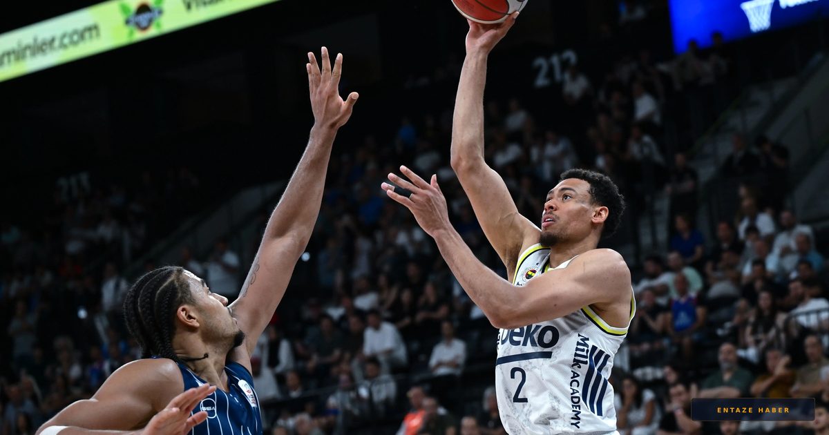 Fenerbahçe Beko Nefes Kesti: Anadolu Efes'i Uzatmada Devirip Finali Aldı!