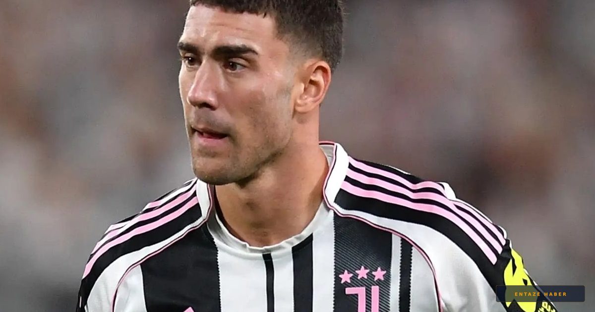 Dusan Vlahovic'in Bodrum Tatili Bitti: Juventus'taki Dolabı Neden Boşaltılmadı?